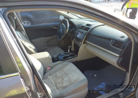 2014 Toyota Camry Le z USA, uszkodzony, nr VIN 4T1BF1FKXEU794264